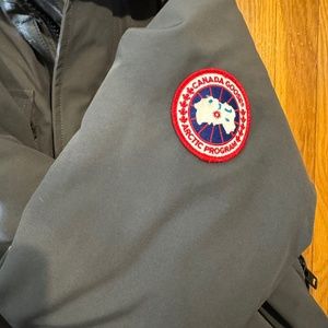 COPY - Men’s heavy Canada Goose